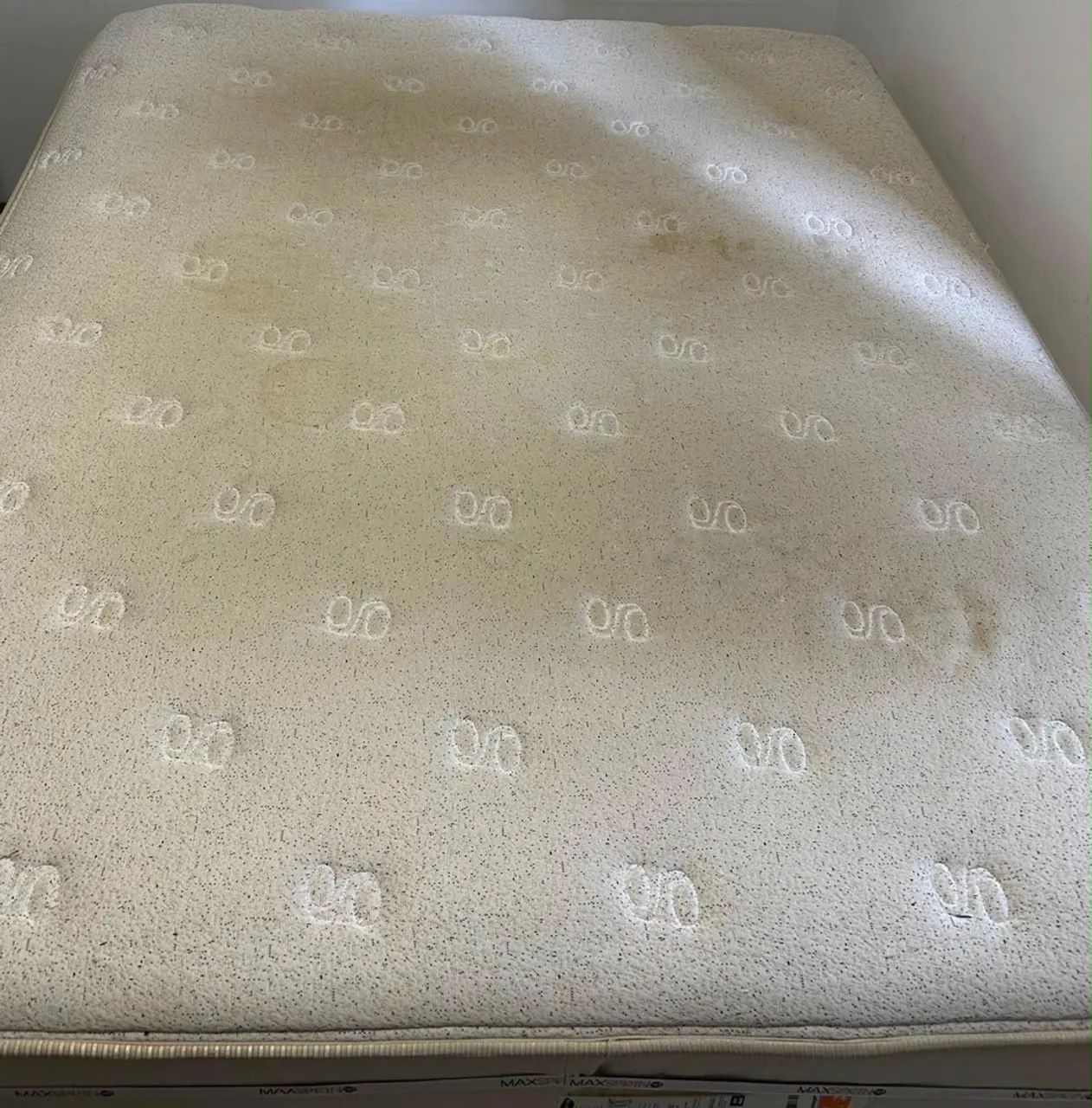 CAMA DE CASAL QUEEN-SIZE EM BOM ESTADO - Foto 4