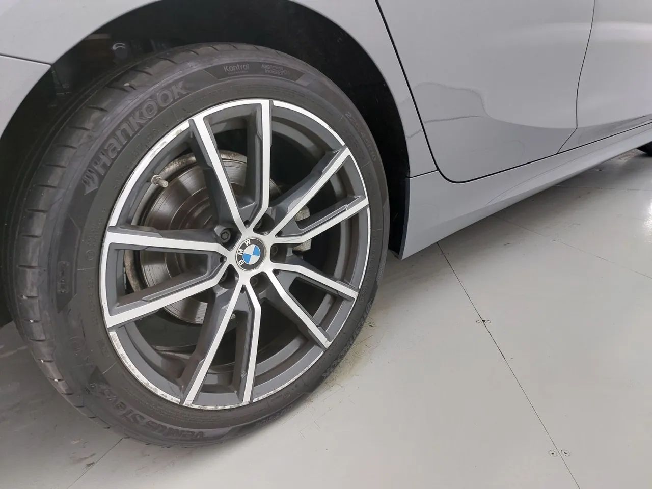 BMW Série 3 320i, foto 14 de 18