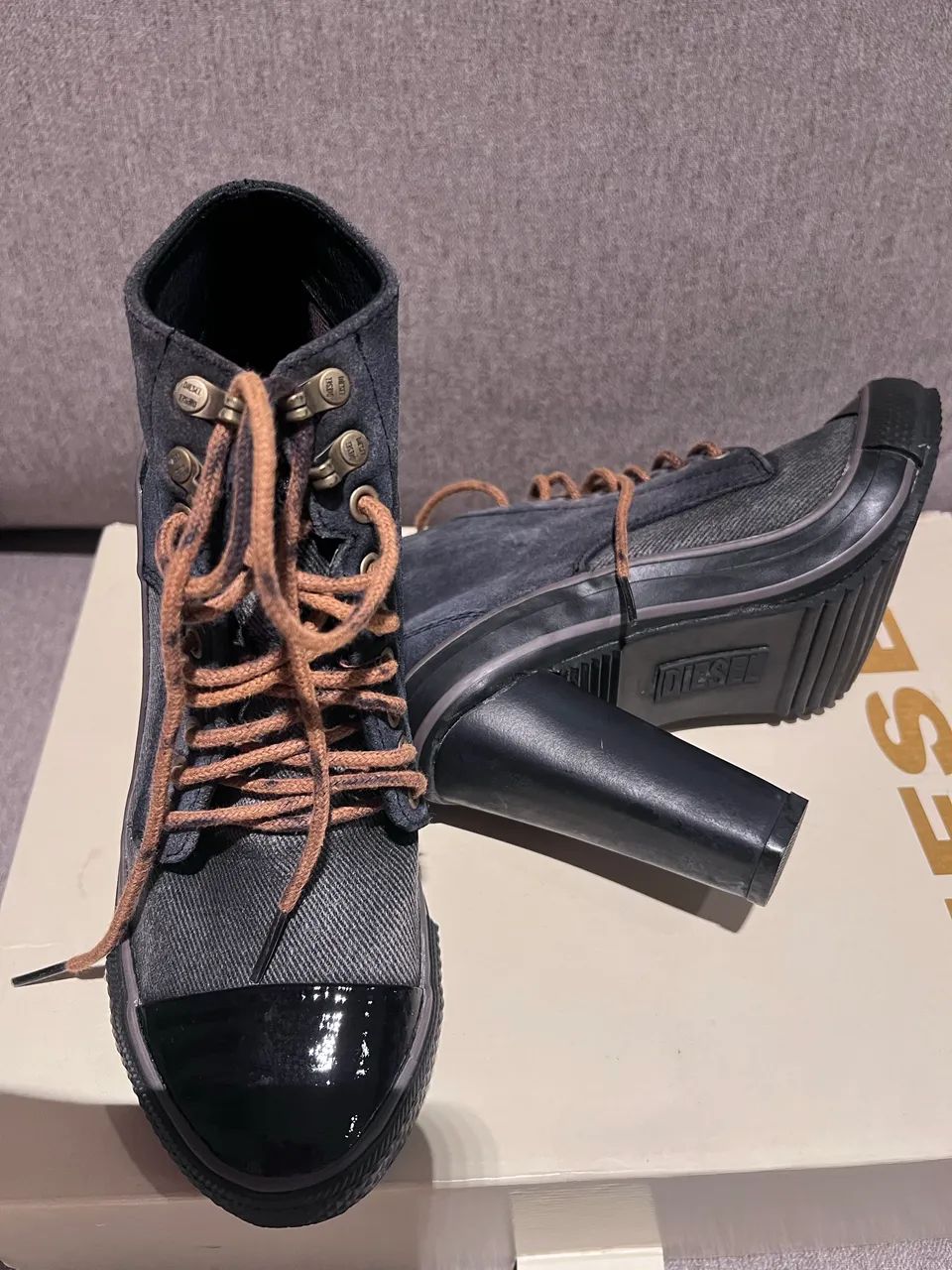 Bota Feminina Diesel