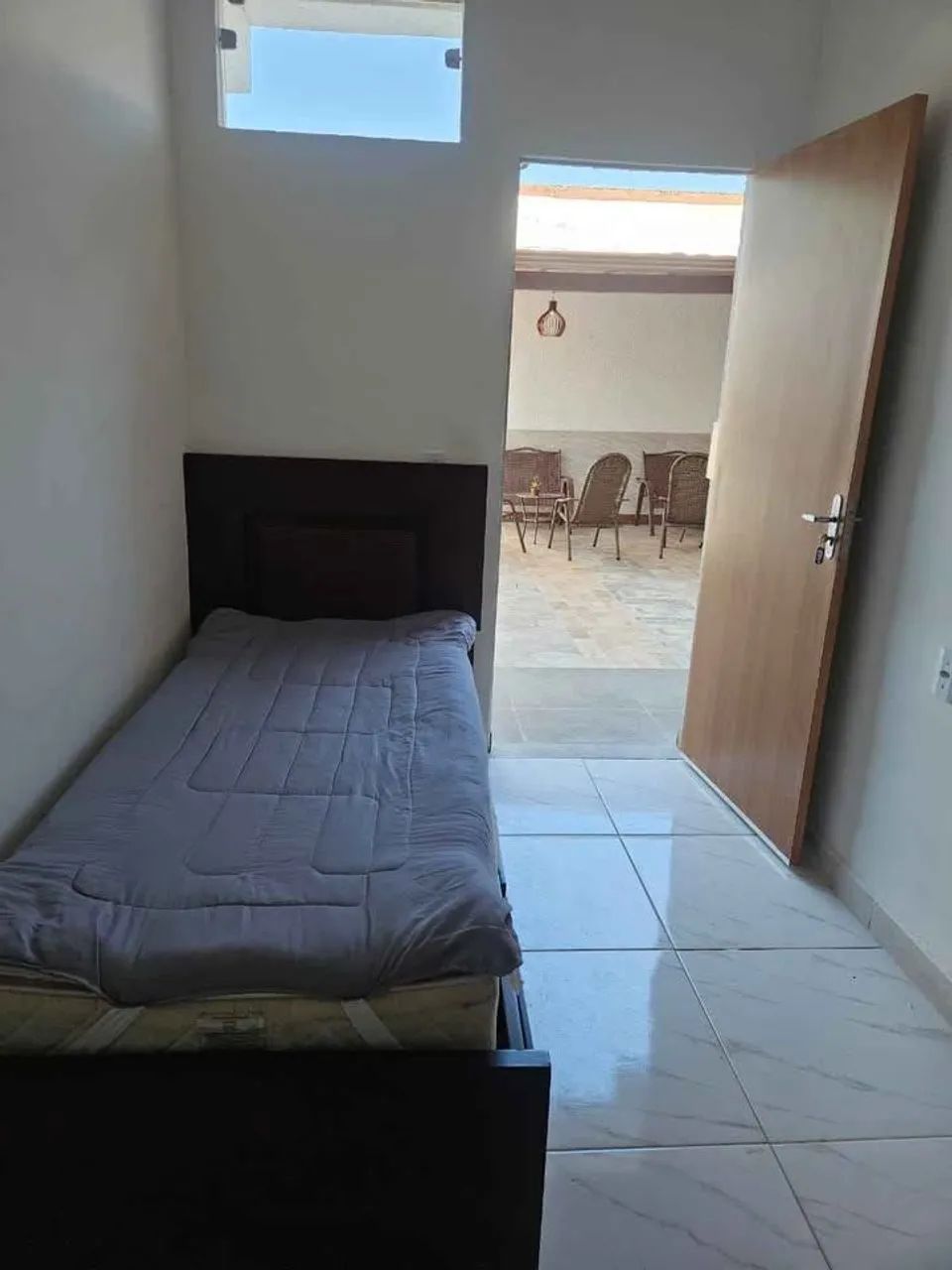 Aluguel de kitnet mobilhado 
