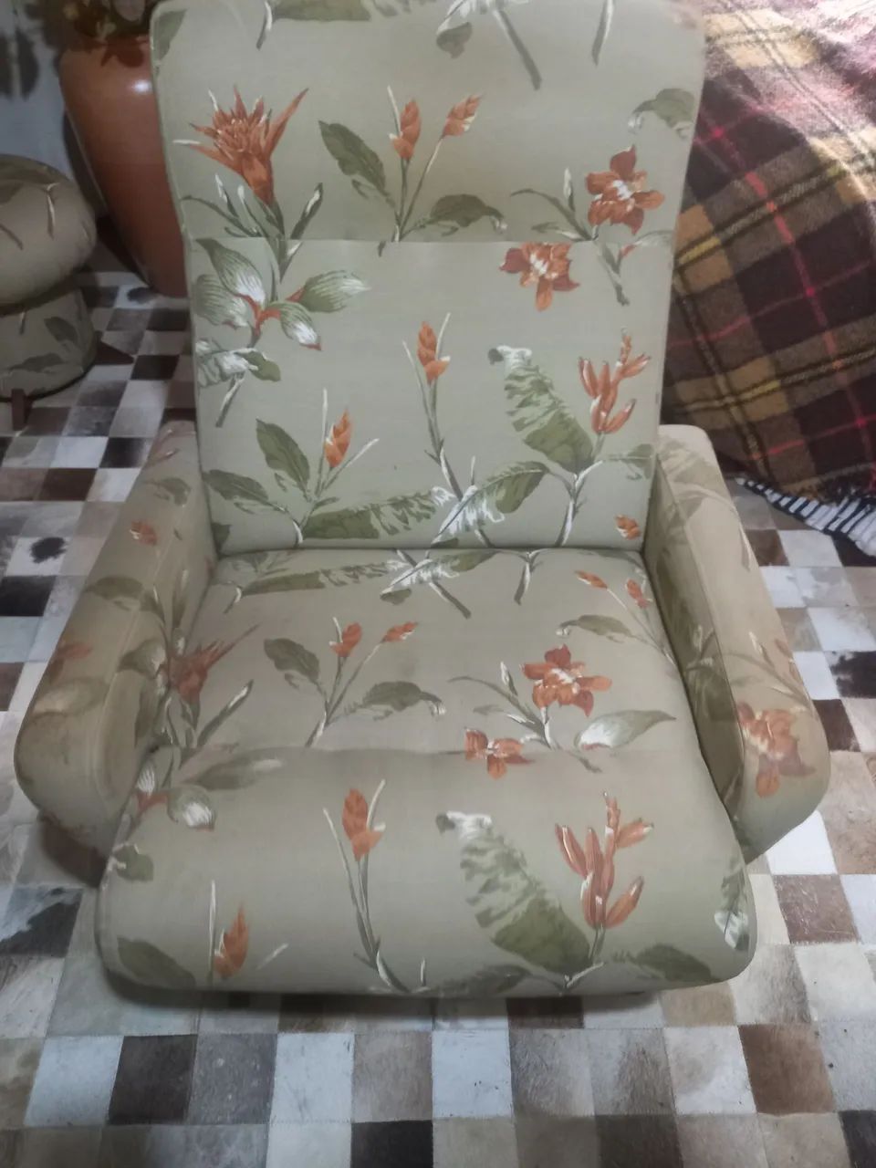 Poltrona de balanço e puff - Foto 2