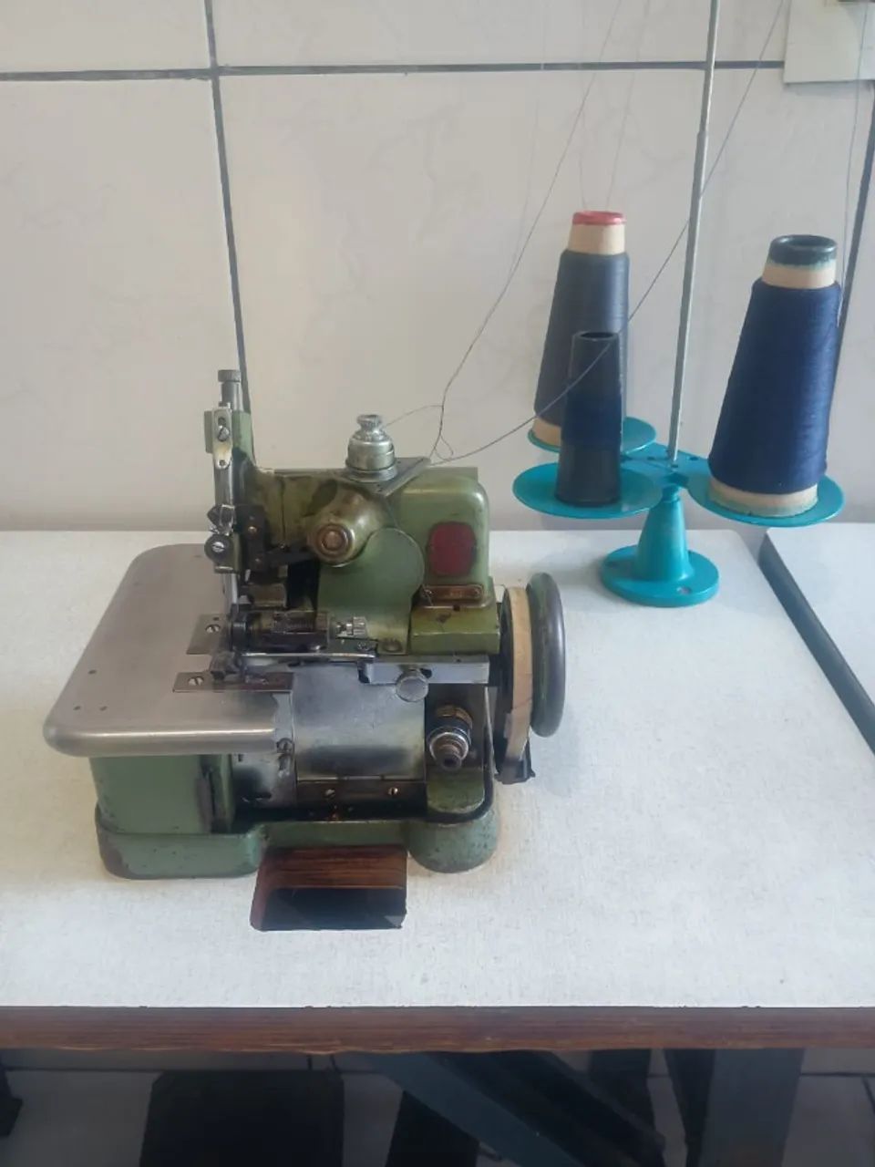 Máquina Overloque - Foto 2