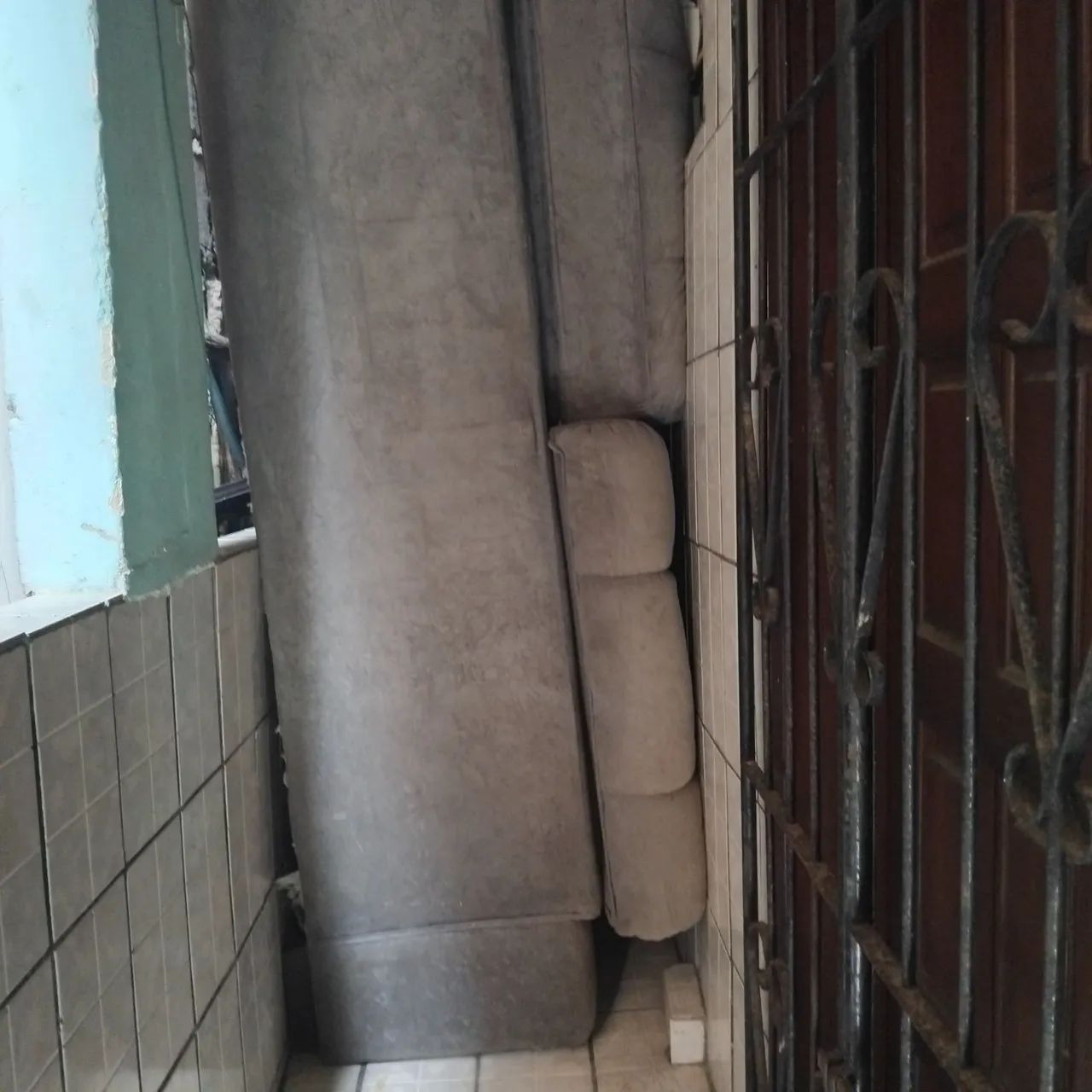 Sofa retratio 3 lugares 
