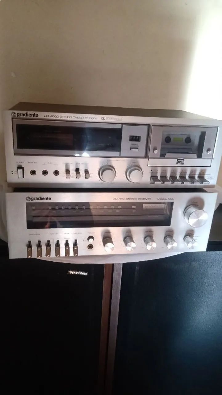 Receiver Gradiente modelo 1300+Tape Deck modelo 4000+caixas Master 100.