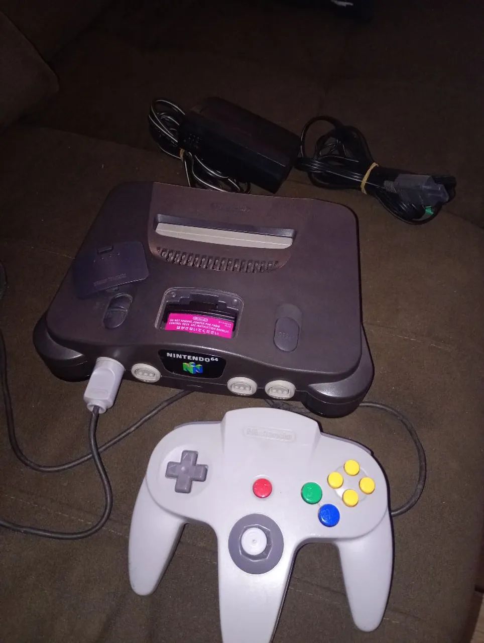 Nintendo 64 completo americano com todos os cabos e um controle original analógico firme 