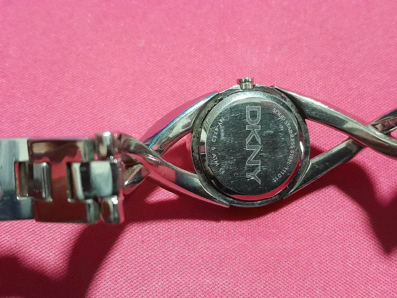 Relógio Dkny Quartz feminino  - Foto 4
