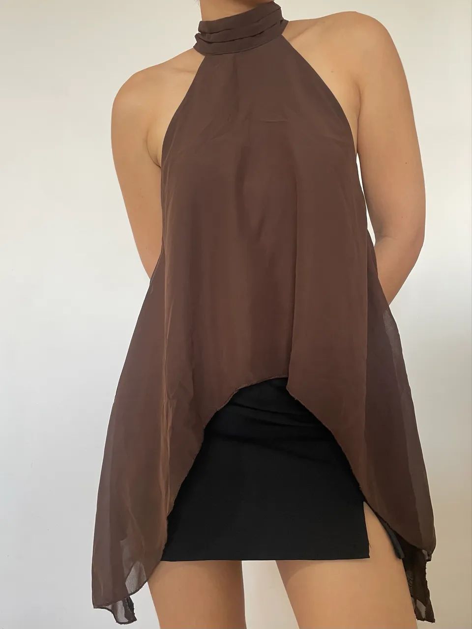 Blusa Elegante Marrom Gola Alta XS