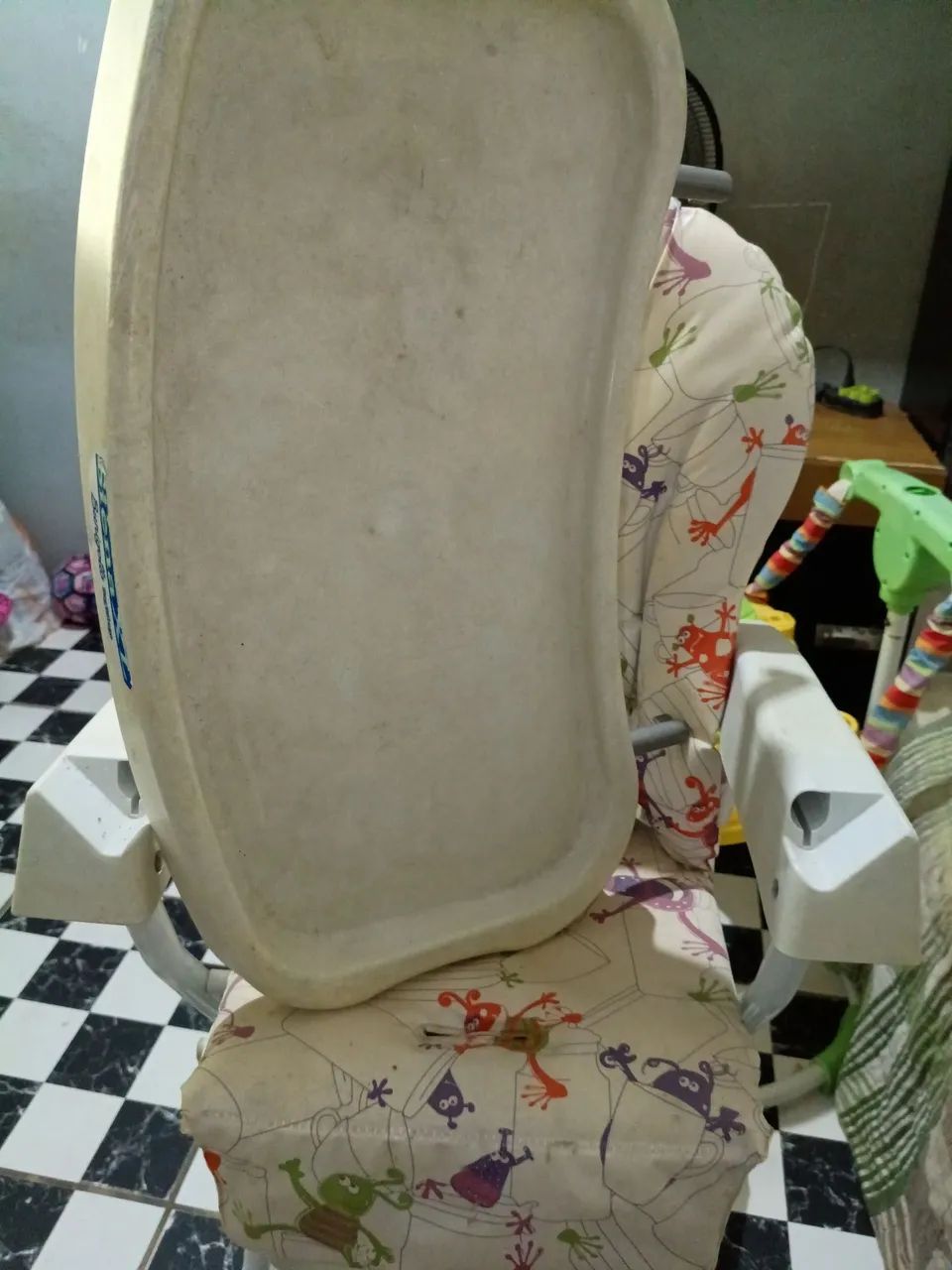 CADEIRINHA DE ALIMENTAÇÃO  - Foto 5