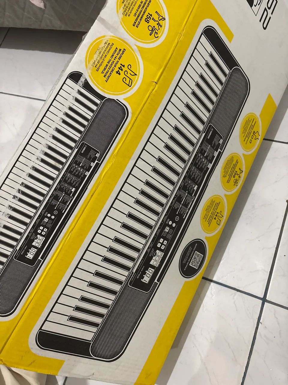 Teclado yamaha F52 ainda com caixa sem uso - Foto 2