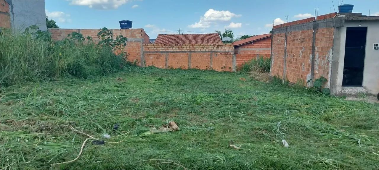 Vendo lote quitado 10x25 Bairro Amazonas 
