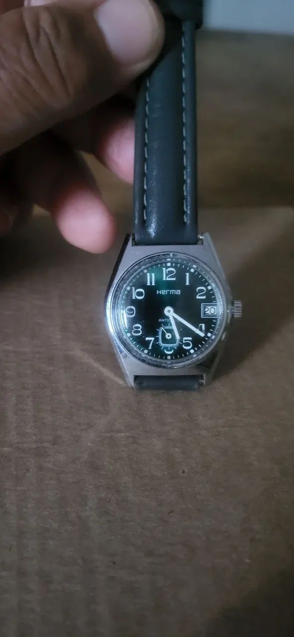Relógio Suíço Herma a corda anos 60 revisado 32 mm de cx 