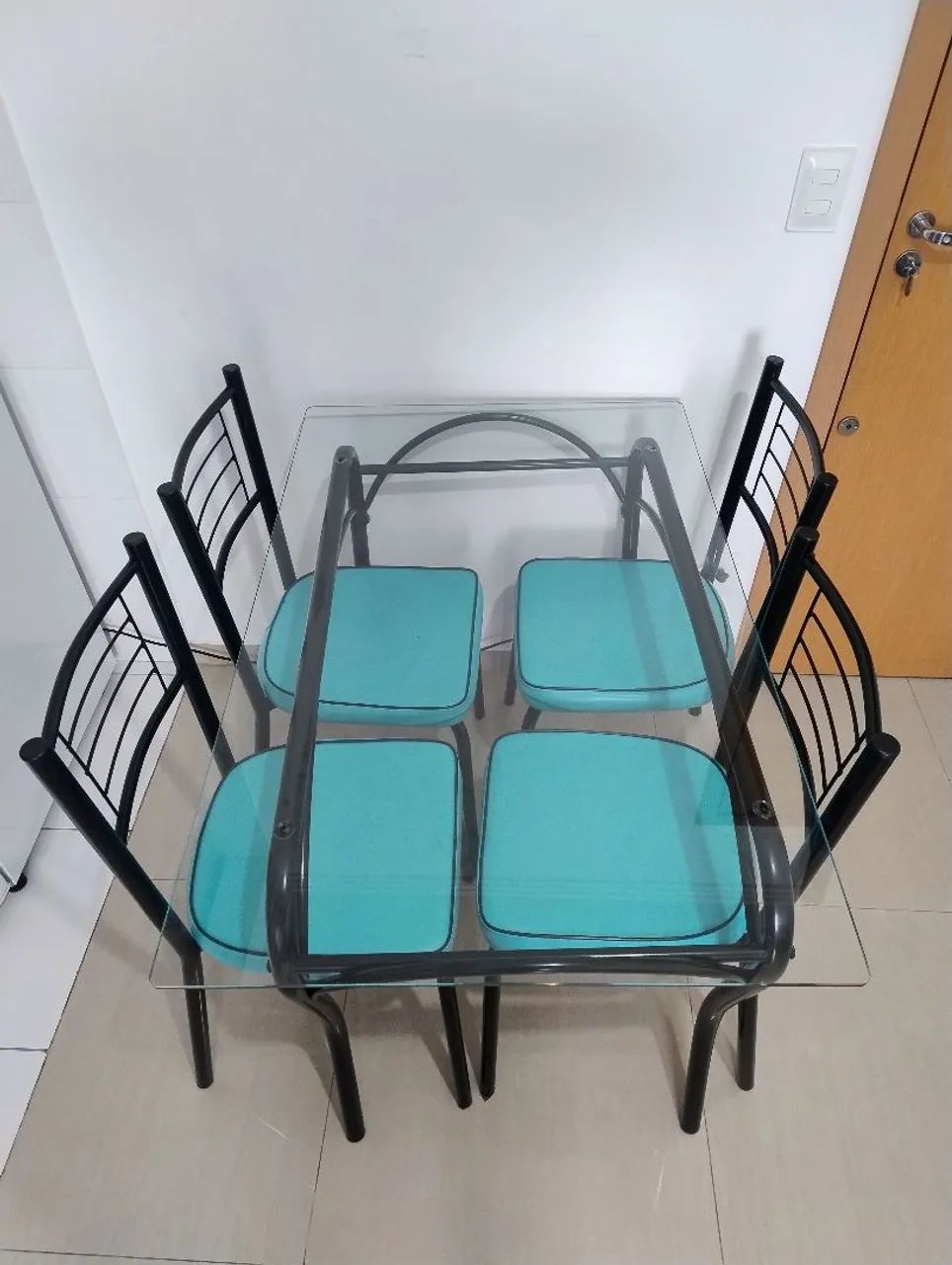 Mesa de Jantar com 4 cadeiras - 70x110cm - Foto 2