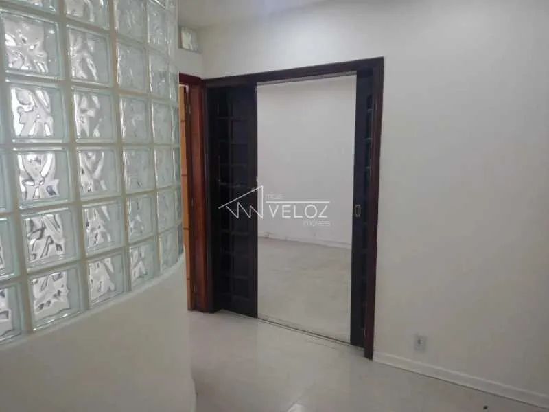 Sala - / Comercial / Centro