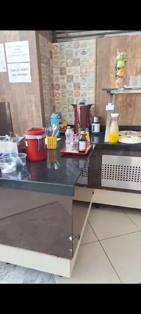 Móveis para padaria em ótimo estado 
