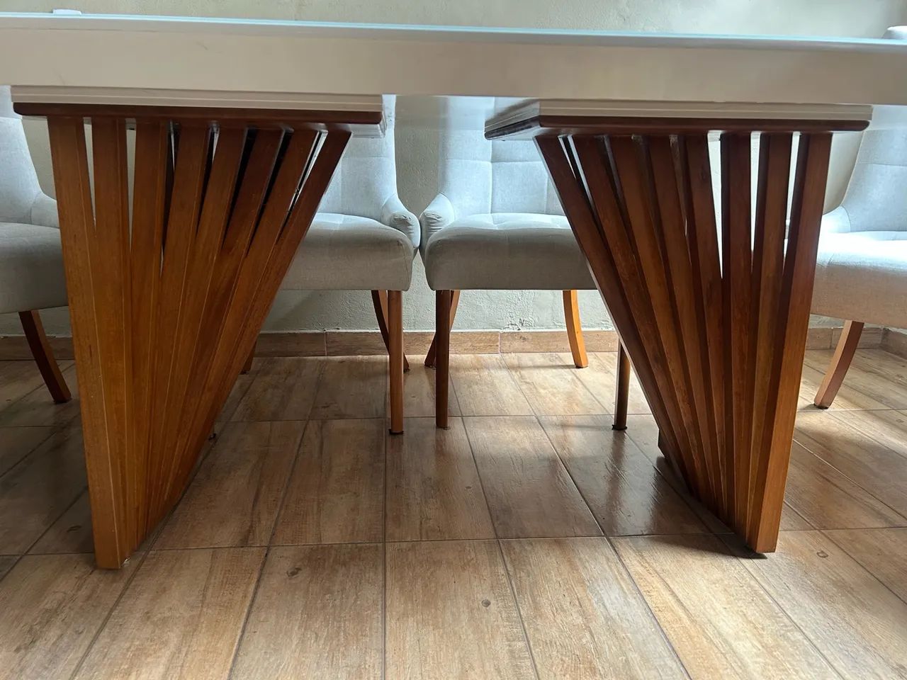 Mesa de 6 lugares com cadeiras  - Foto 3