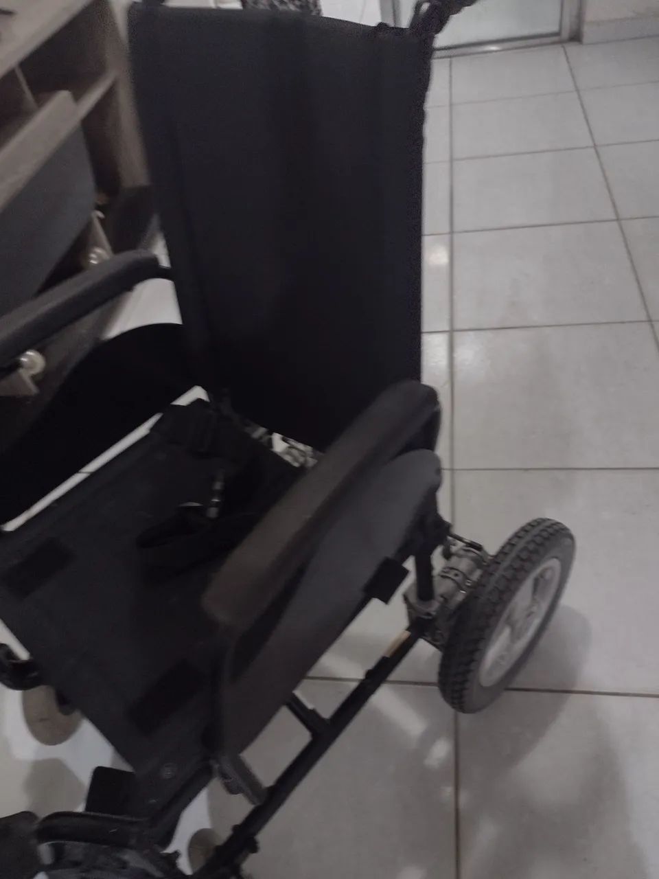 Cadeira de rodas  - Foto 2