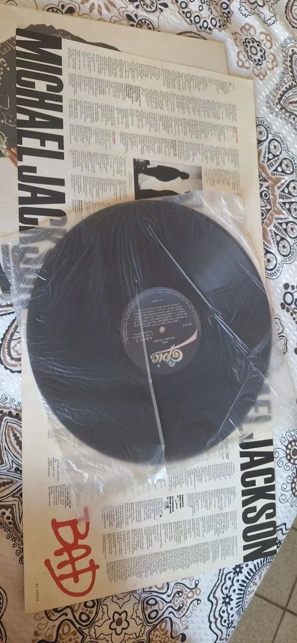 Michael Jackson BAD em vinil - Foto 3