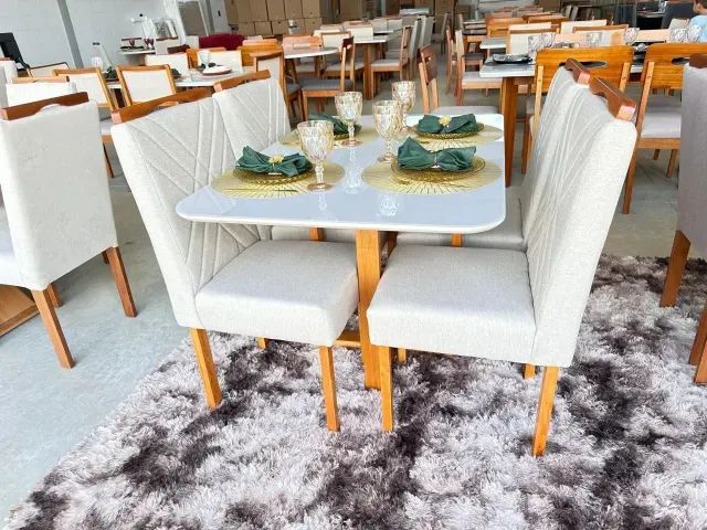 Mesa de Jantar 4 Cadeiras - Moderna e Elegante - Foto 2