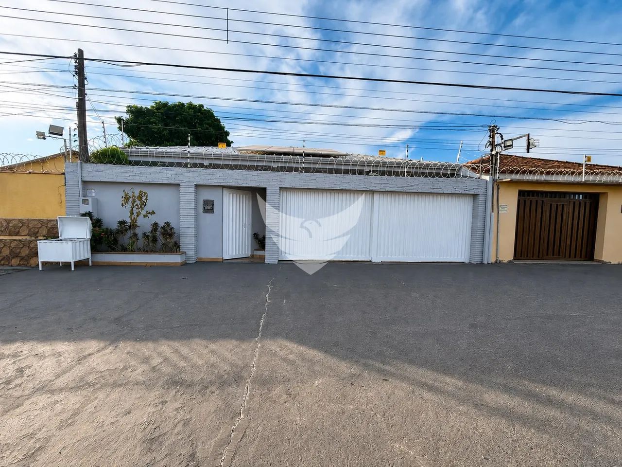 CASA A VENDA NO CONJUNTO SANTO ANTÔNIO