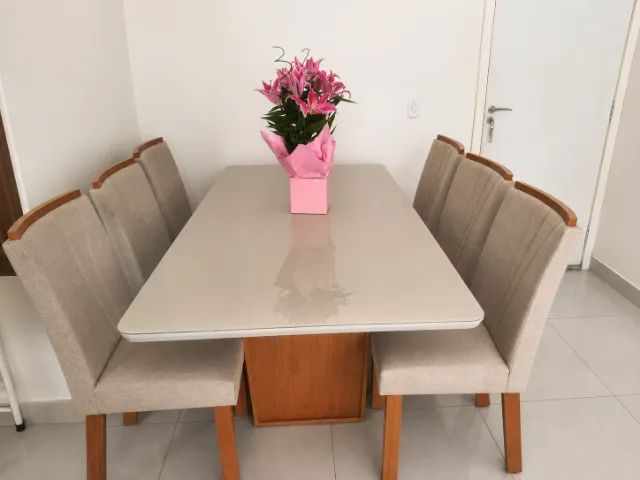 Mesa de Jantar  6 Lugares Retangular com Tampo de Vidro/MDF