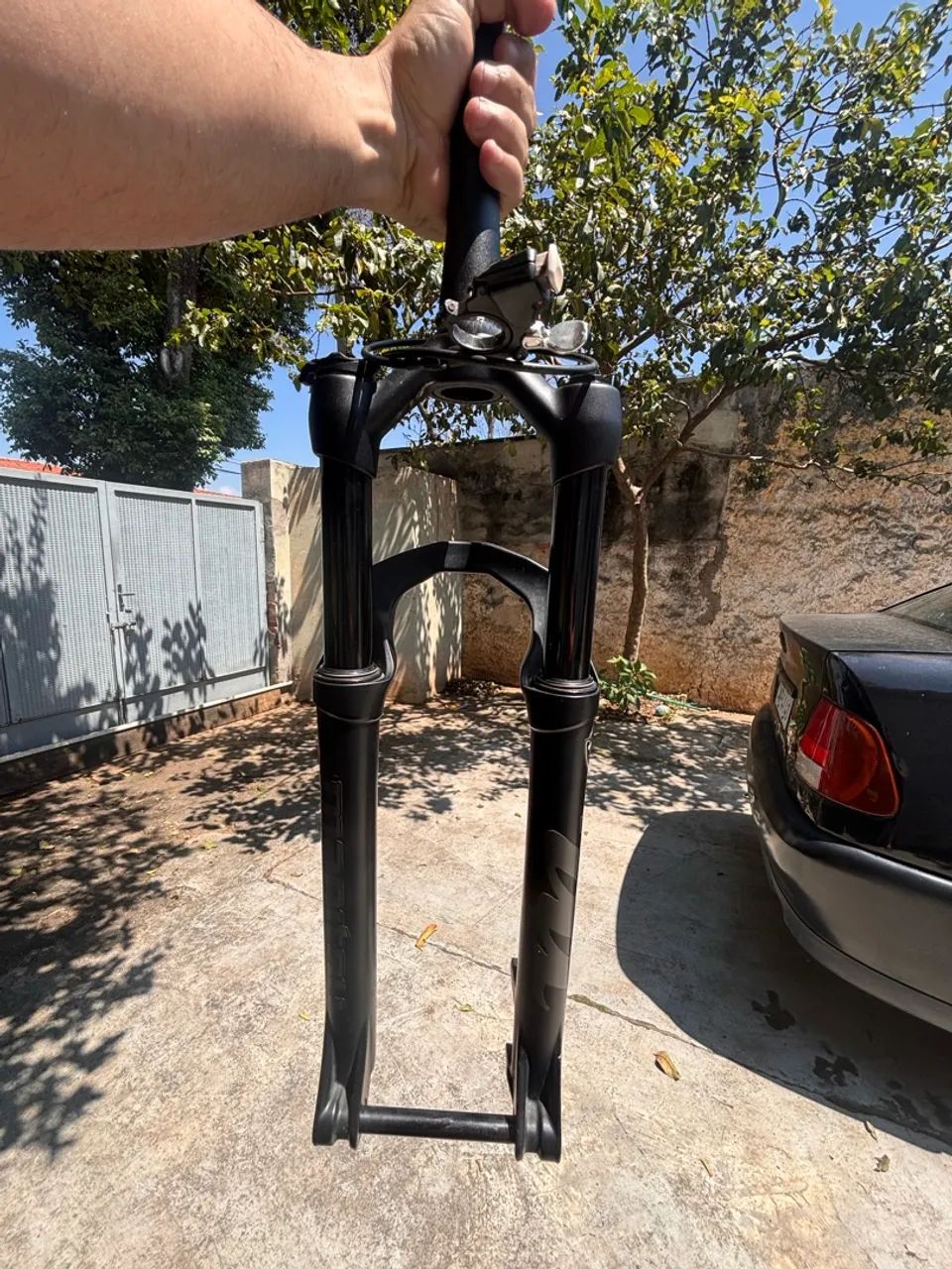 Suspensão Manitou Manchete boost  - Foto 5