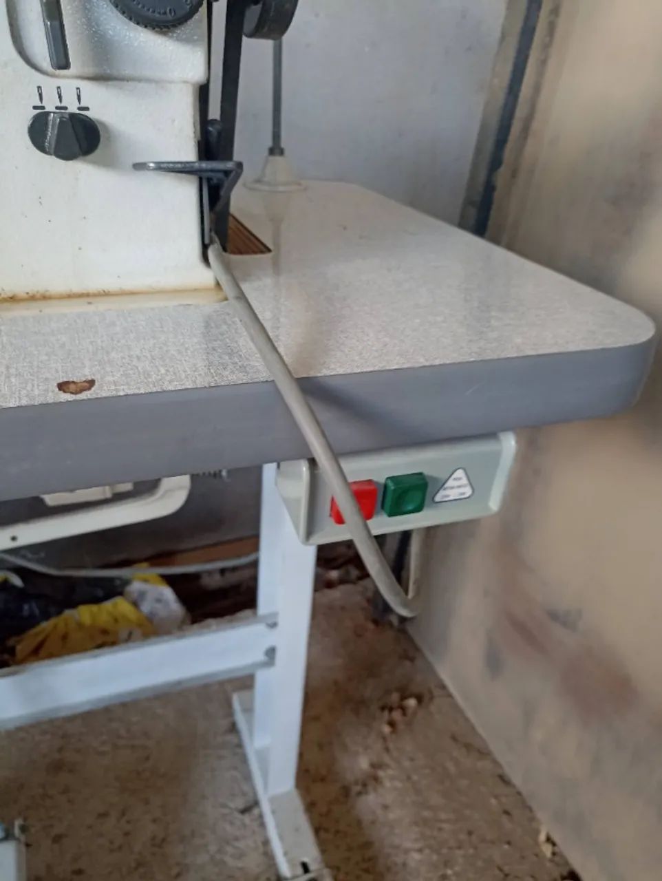Maquina Costura industrial Singer zig zag com lubrificação automatica motor novo