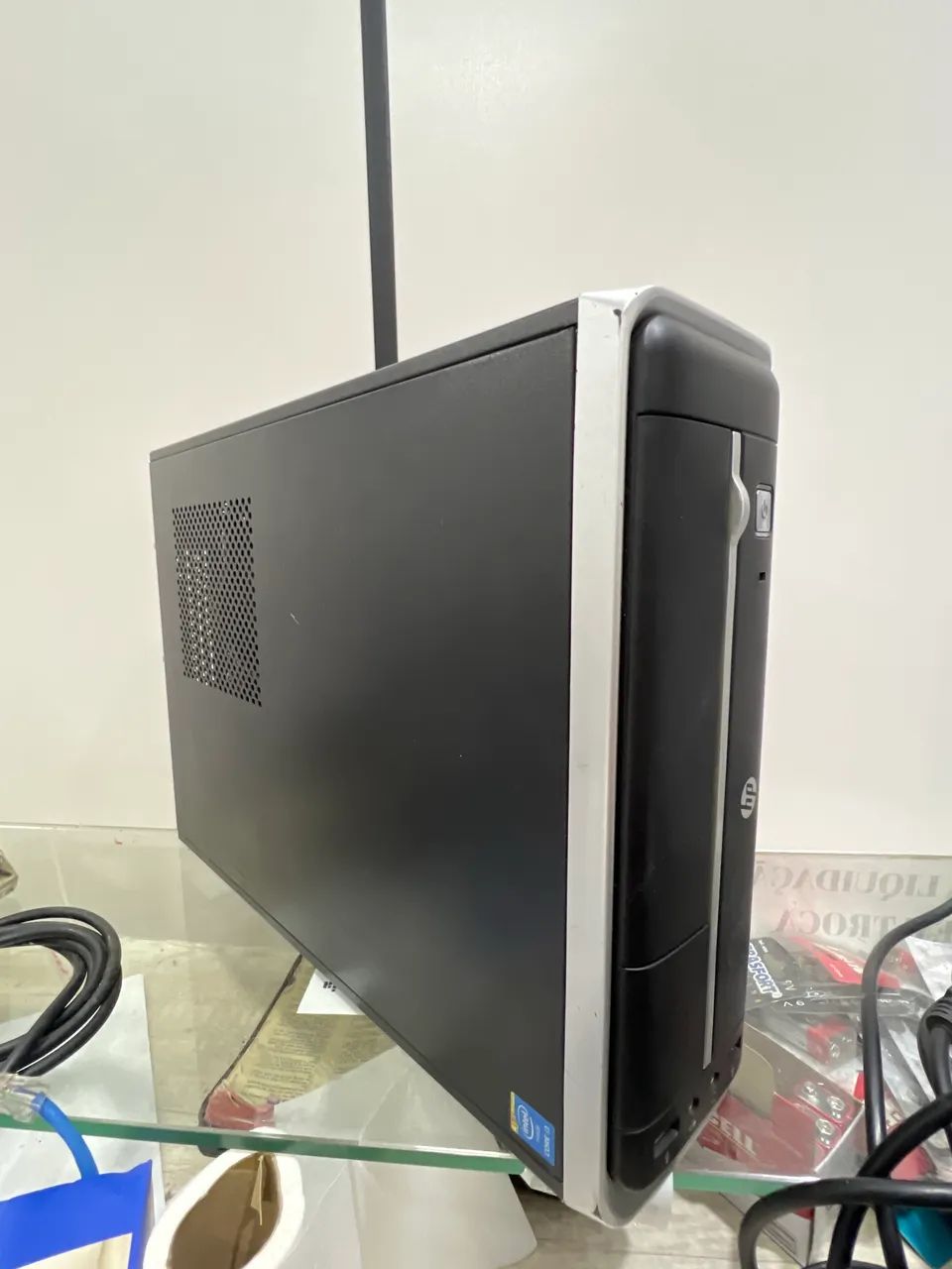 Computador Hp Elite 402 G1 com Intel Core i3, 4GB RAM, HD