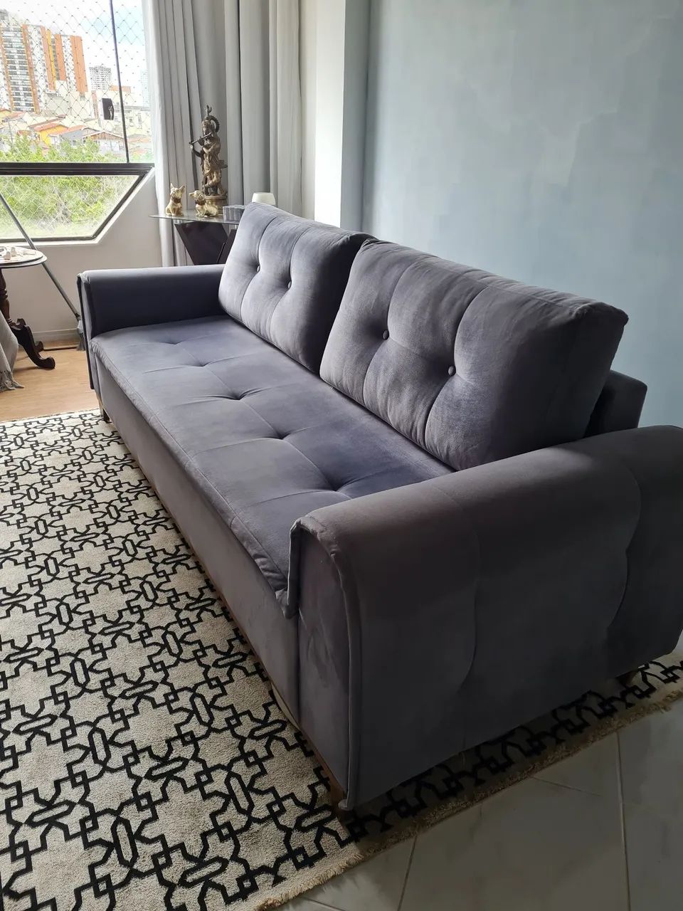 Sofá robusto em suede, em excelente estado de conservação? - Foto 5