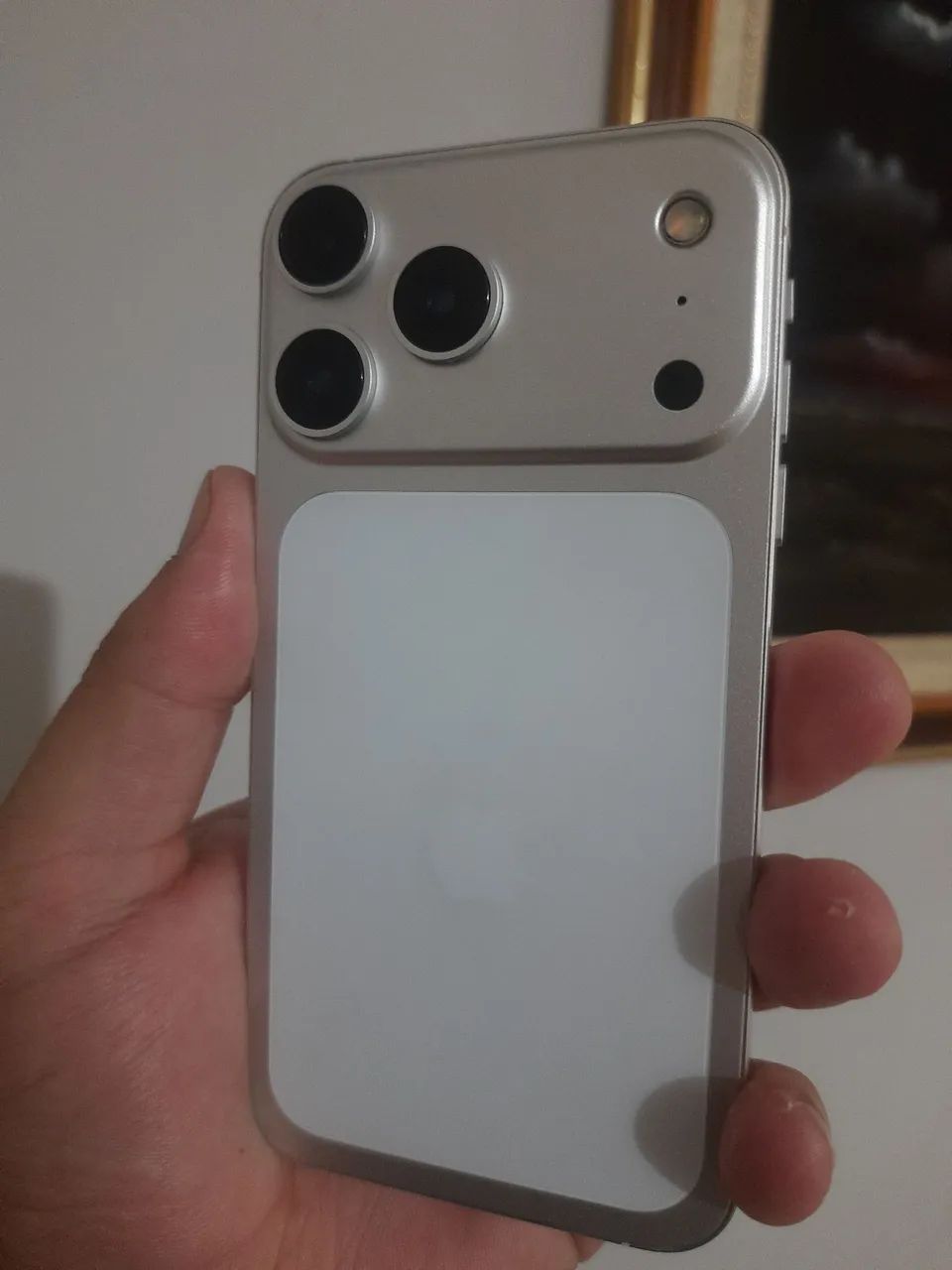 IPhone xr na carcaça do 17 pro - Foto 2