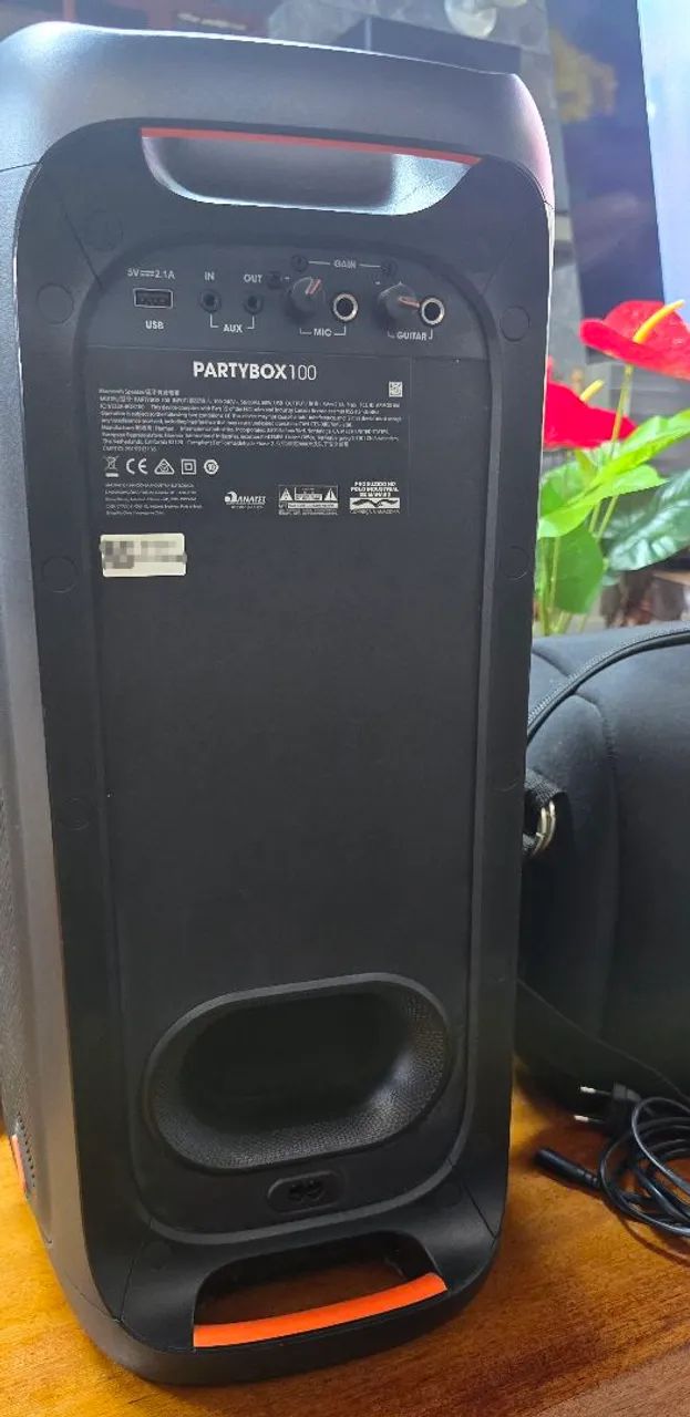 JBL Partybox 100 + bolsa  - praticamente sem uso - Foto 3