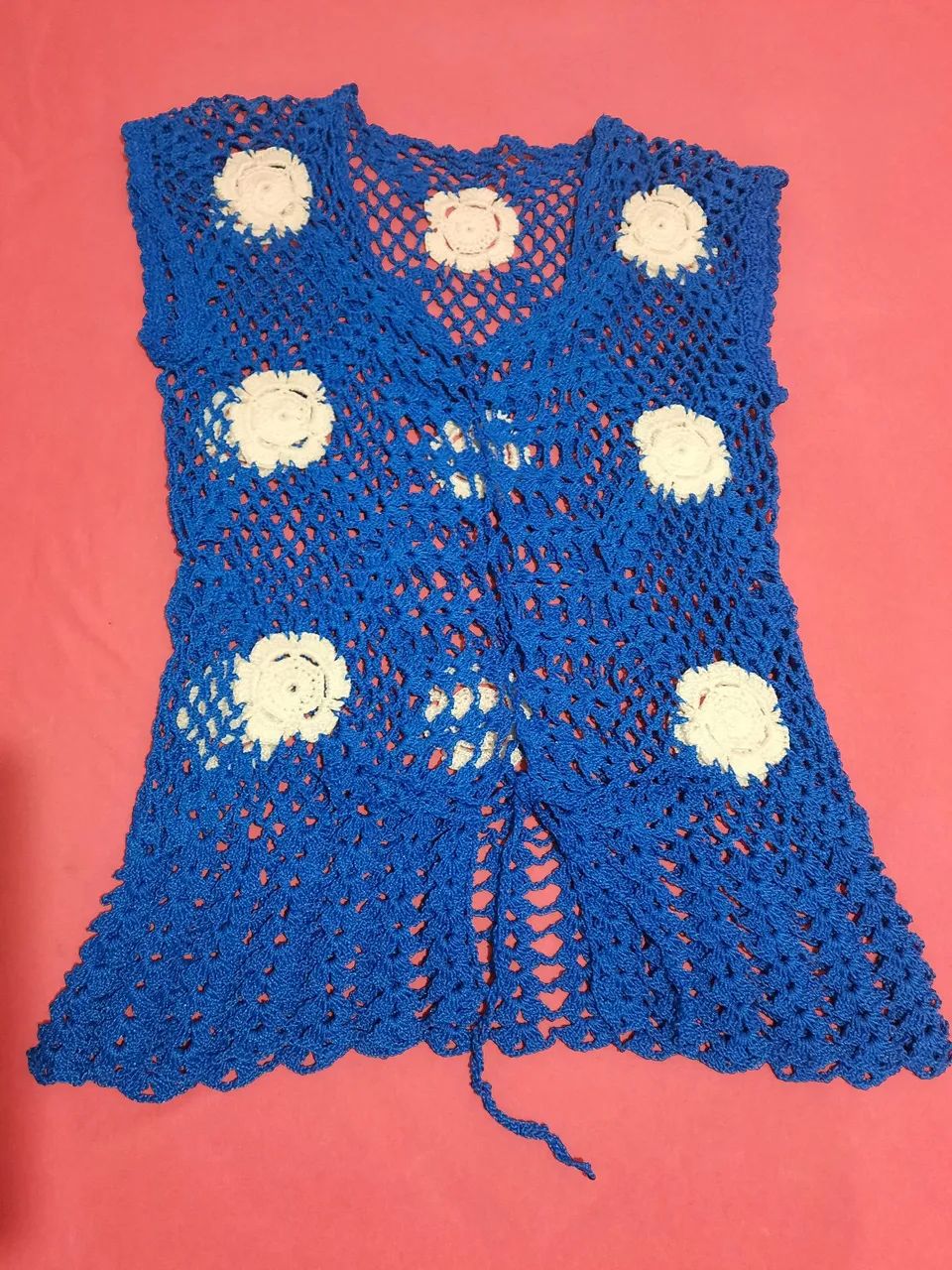 Blusa croche azul com branco
