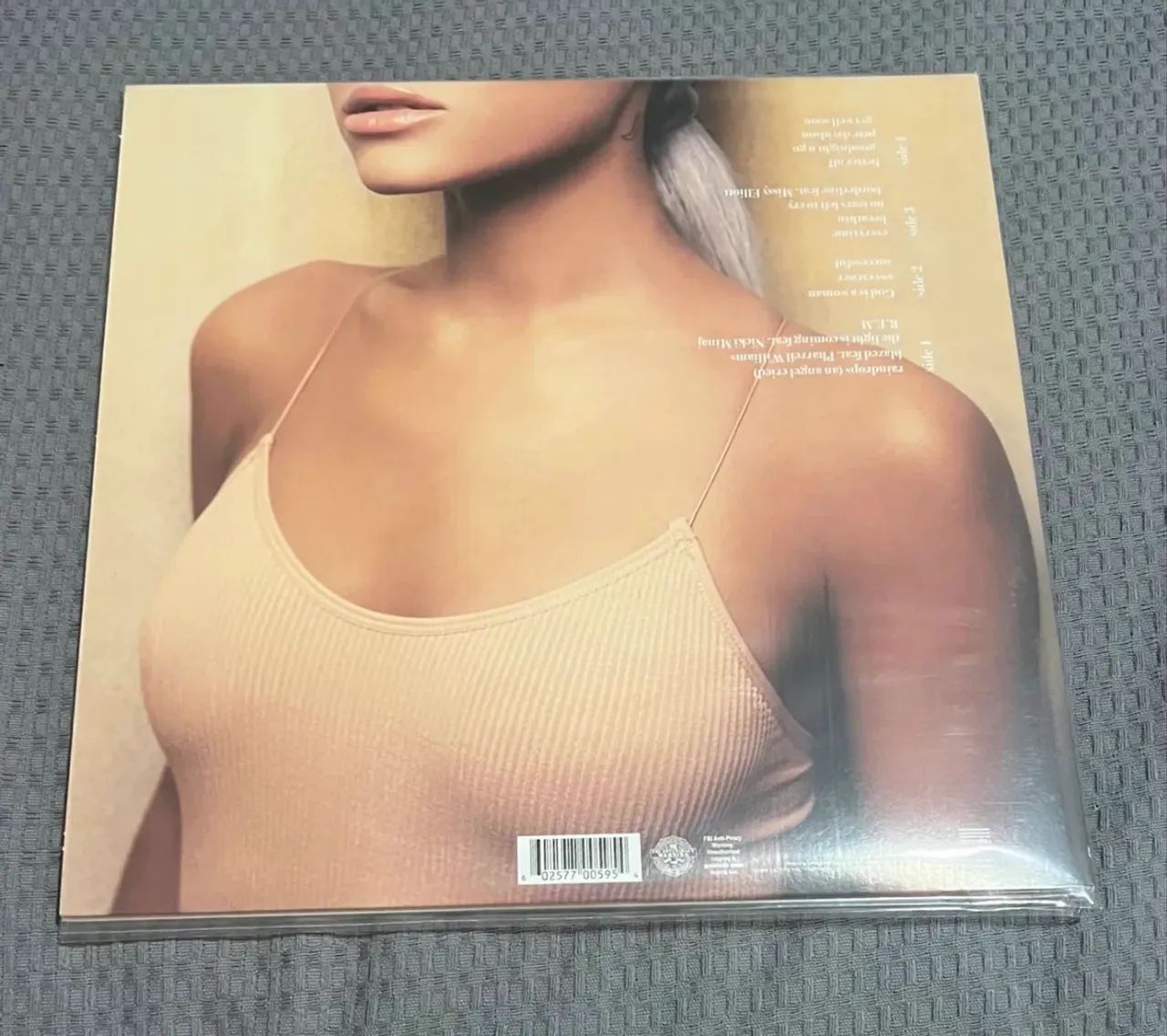 ARIANA GRANDE - SWEETENER VINIL - Foto 3