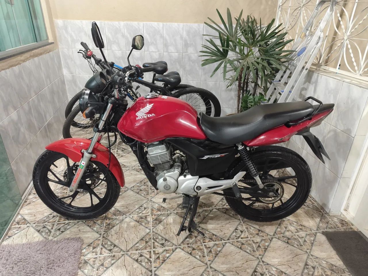 Fan 150 mix esi 2010 vendo ou troco 