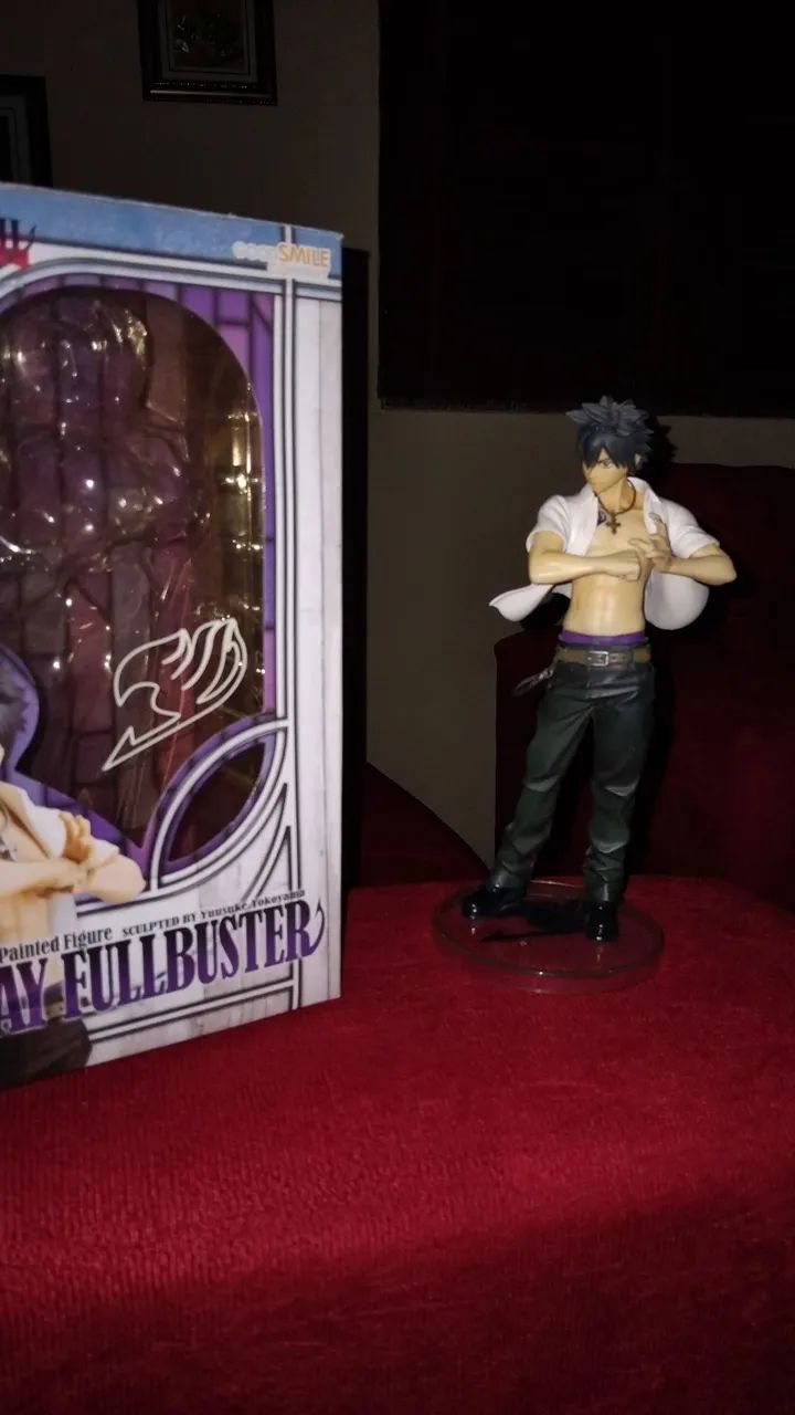 Action figure  fairy tail  