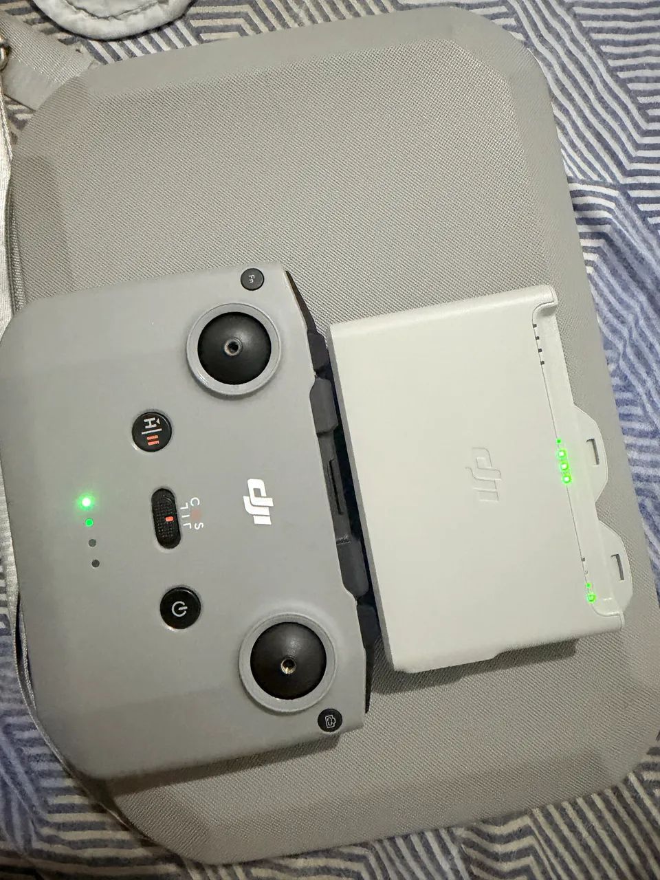 CONTROLE RCN3+ HUB COM 2 BATERIAS DJI NEO + CASE 