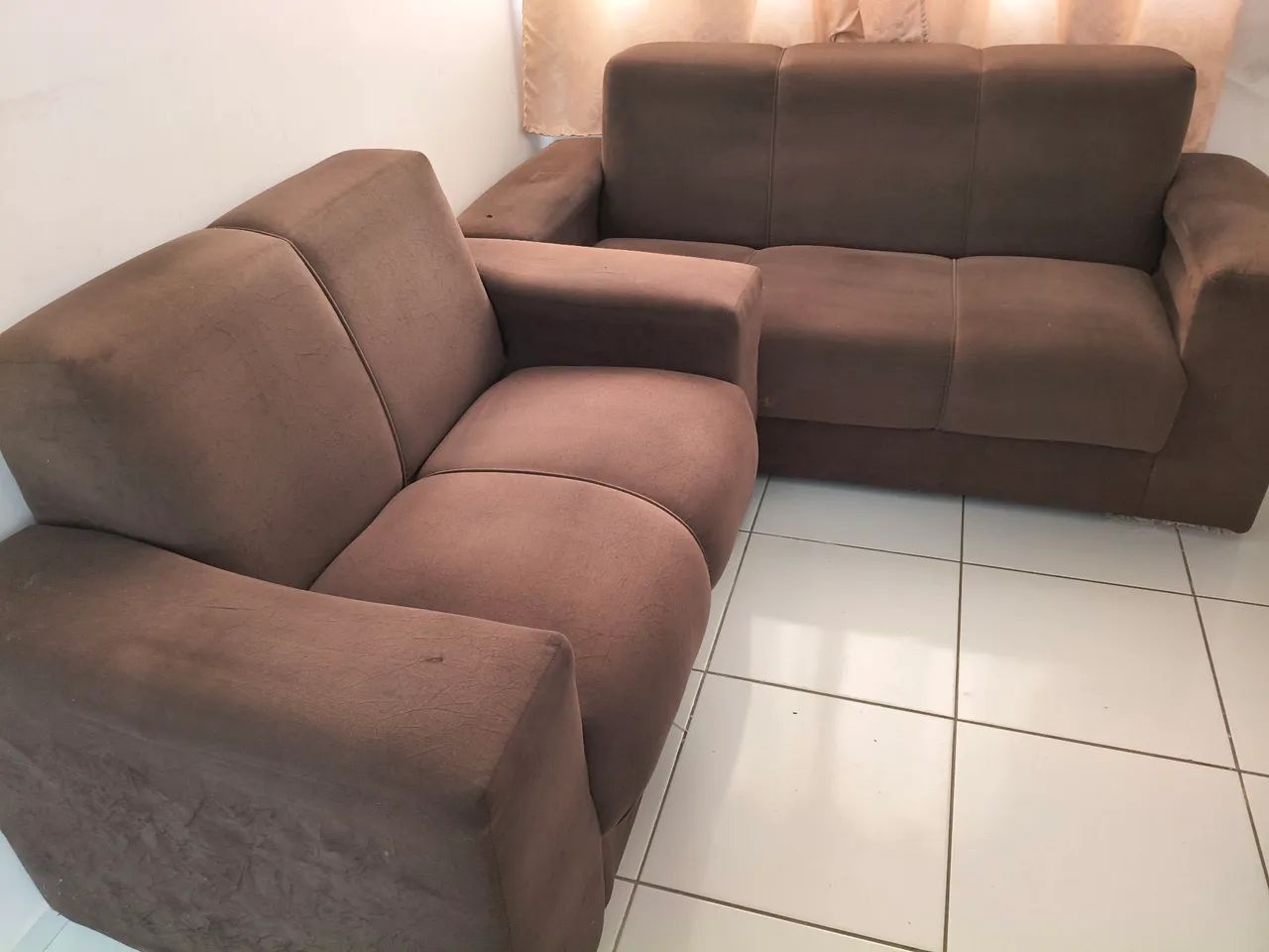 Vendo sofá usado , em bom estado. Vendo o par . - Foto 5