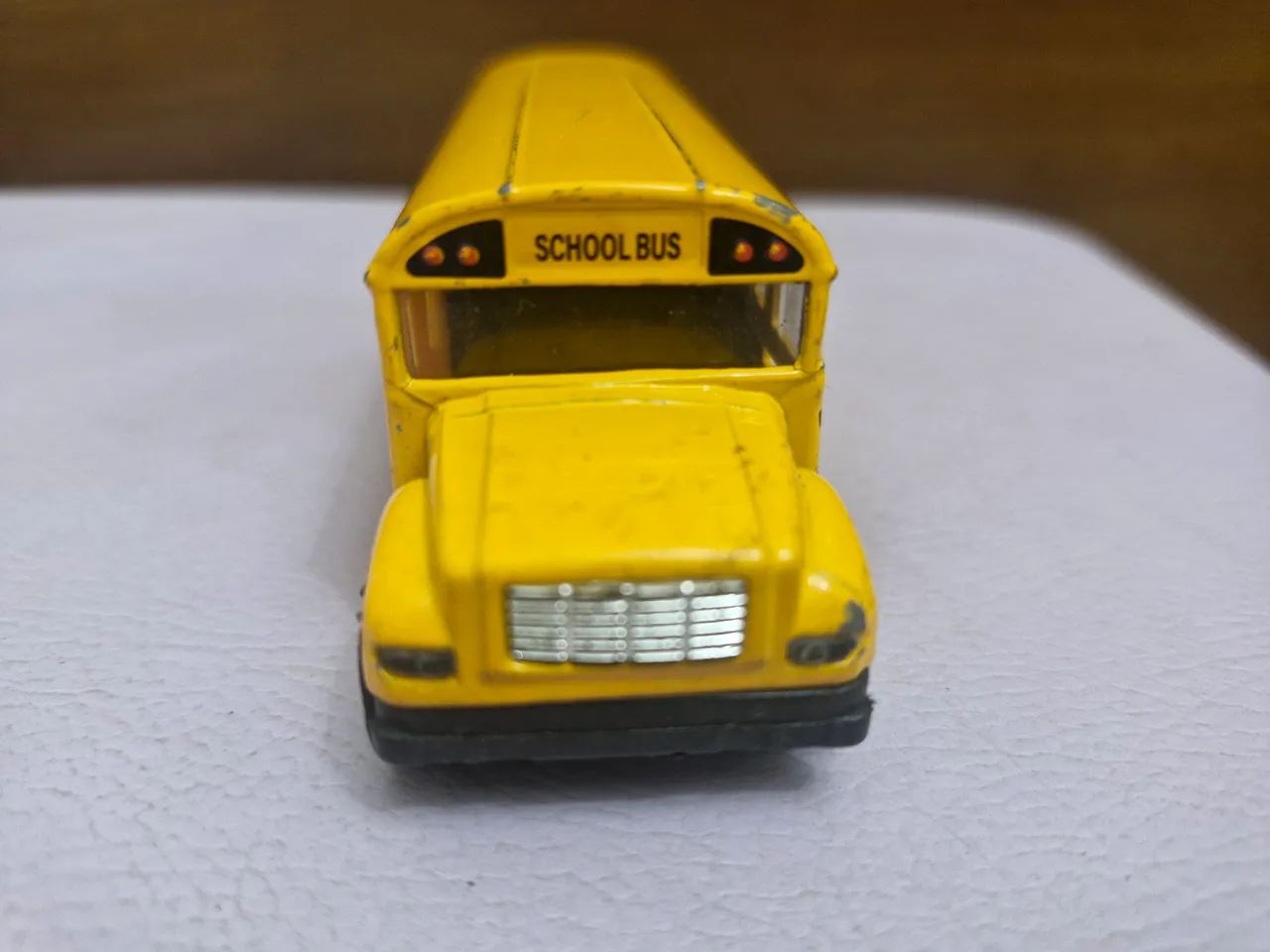 Miniatura ônibus escolar de metal - Foto 2