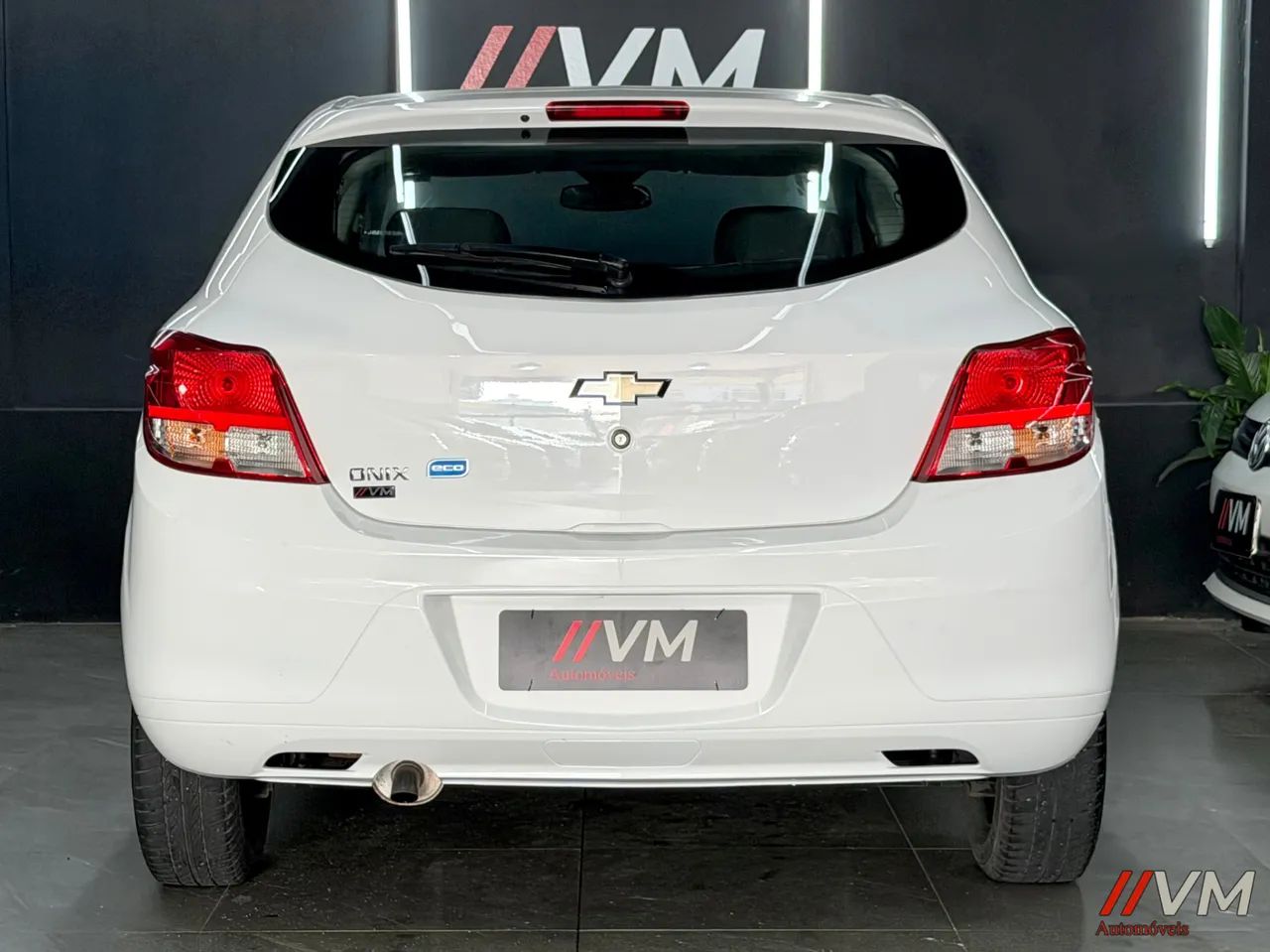 Chevrolet Onix JOY Hatch 1.0 8V Flex Mec. 4P 2018 - Foto 5