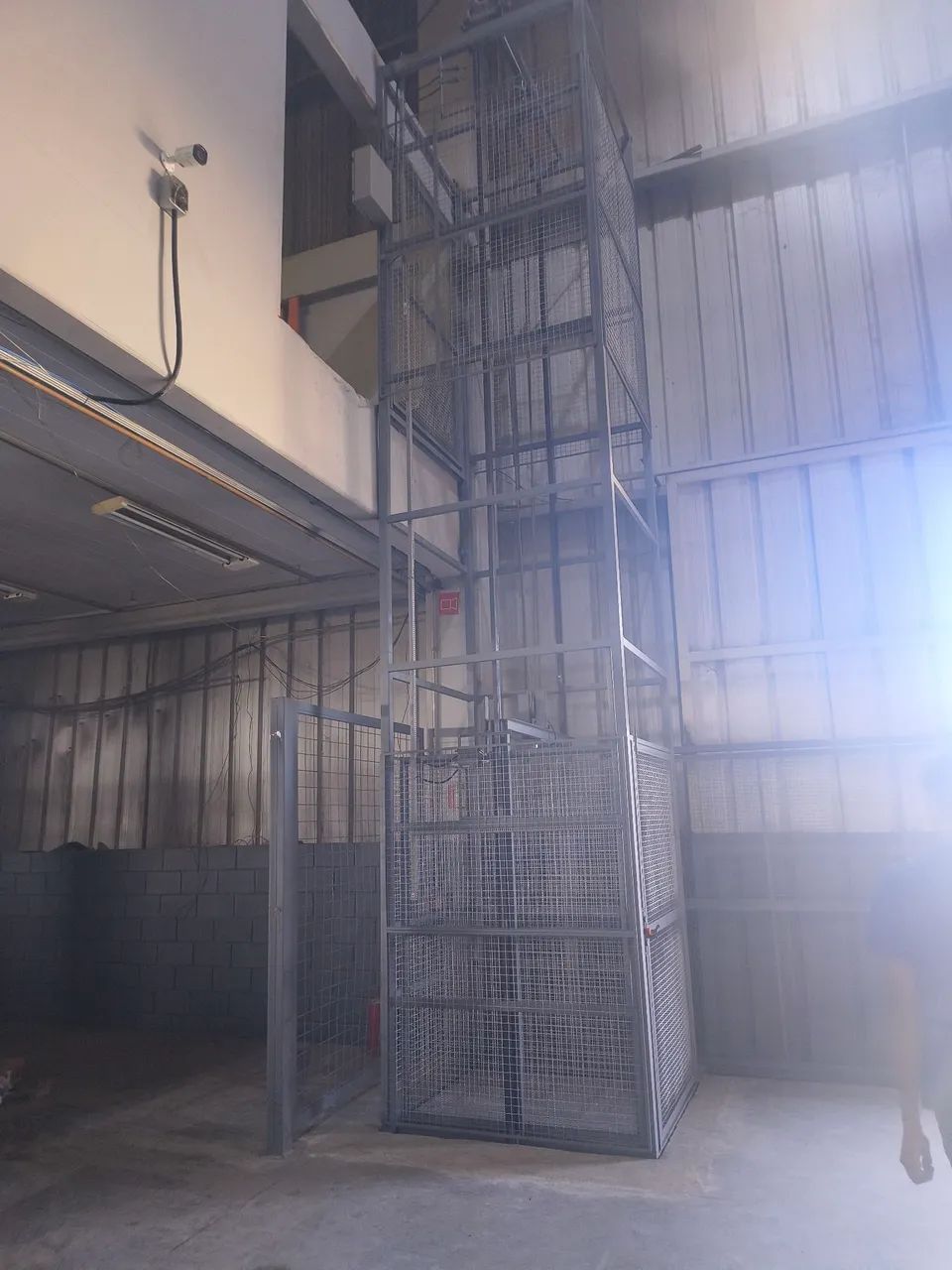 Elevadores E Monta carga sob medidas - Foto 2