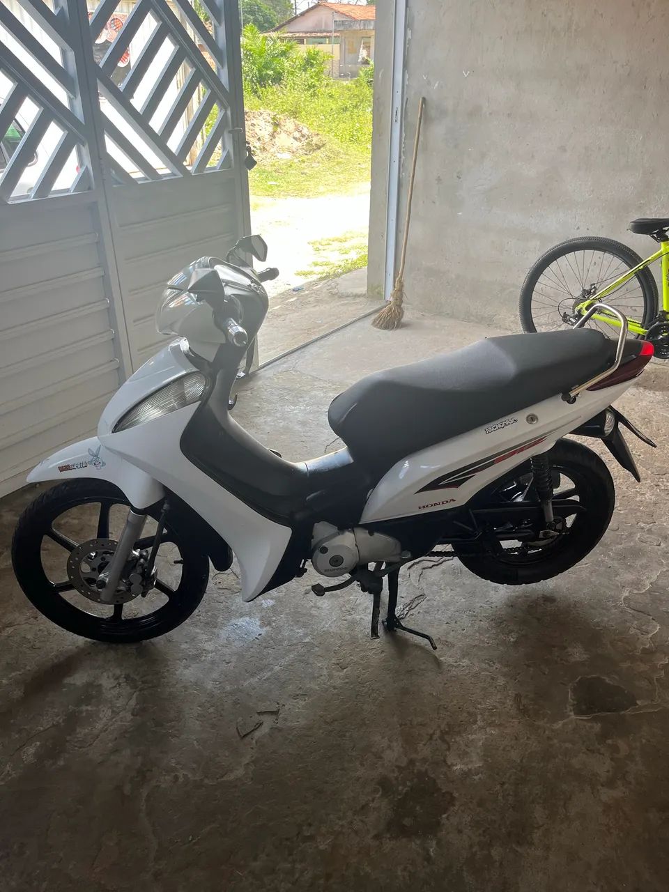 Biz 125 