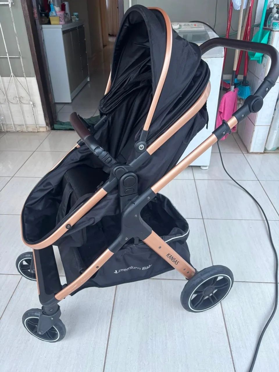 CARRINHO E BEBÊ CONFORTO PREMIUM