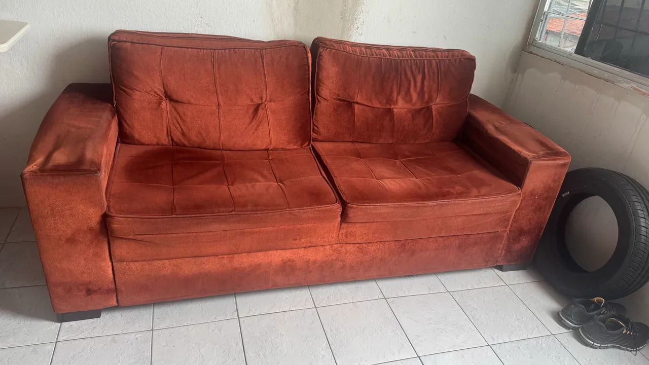 Sofá dois lugares grande 