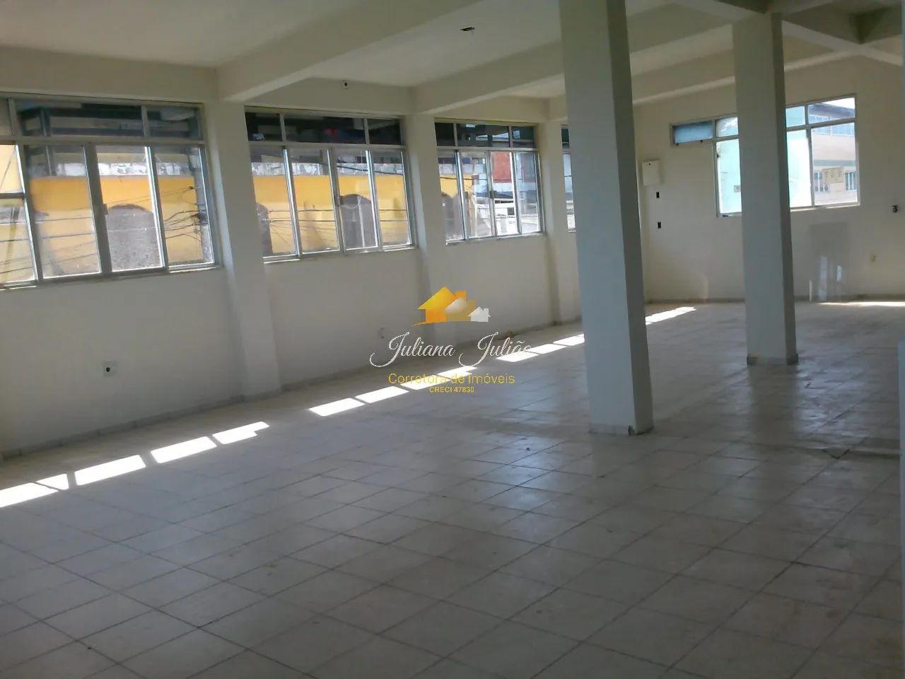 SALA COM 80 M² PARA LOCAÇÃO NO PARQUE AEROPORTO EM MACAÉ. - Foto 4