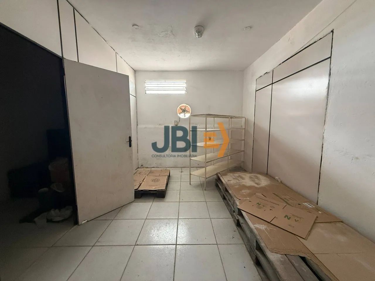 Aluga-se e vende-se imóvel comercial - Amadeu Furtado - Foto 5