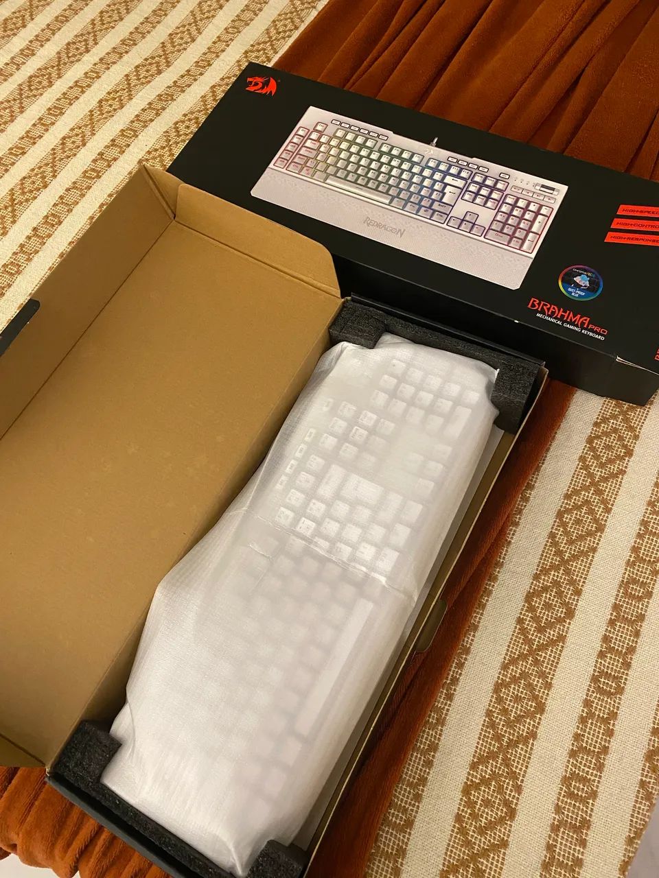 Teclado Mecânico Redragon Brahma Pro - Foto 2