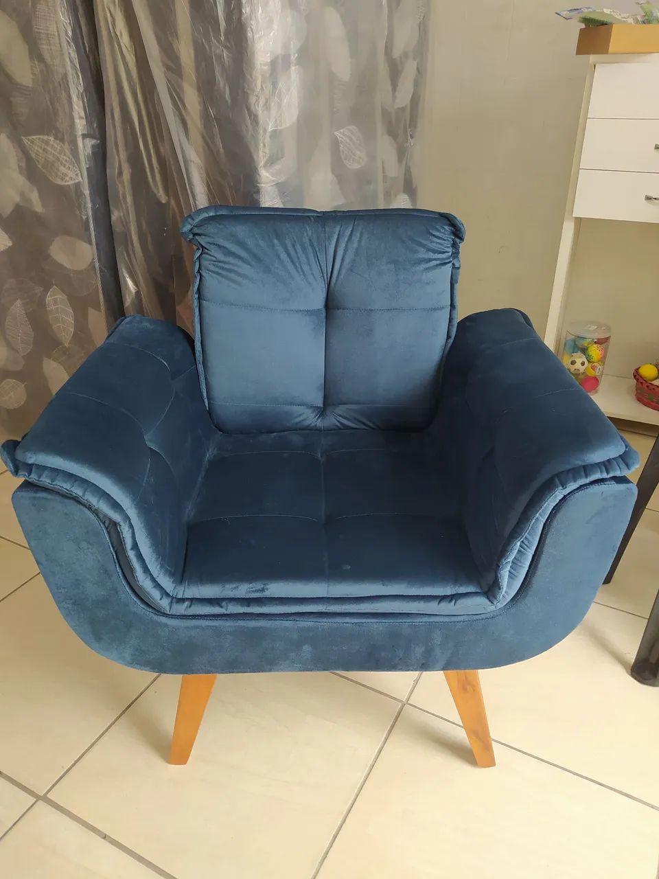 Poltrona azul novas e outras cores