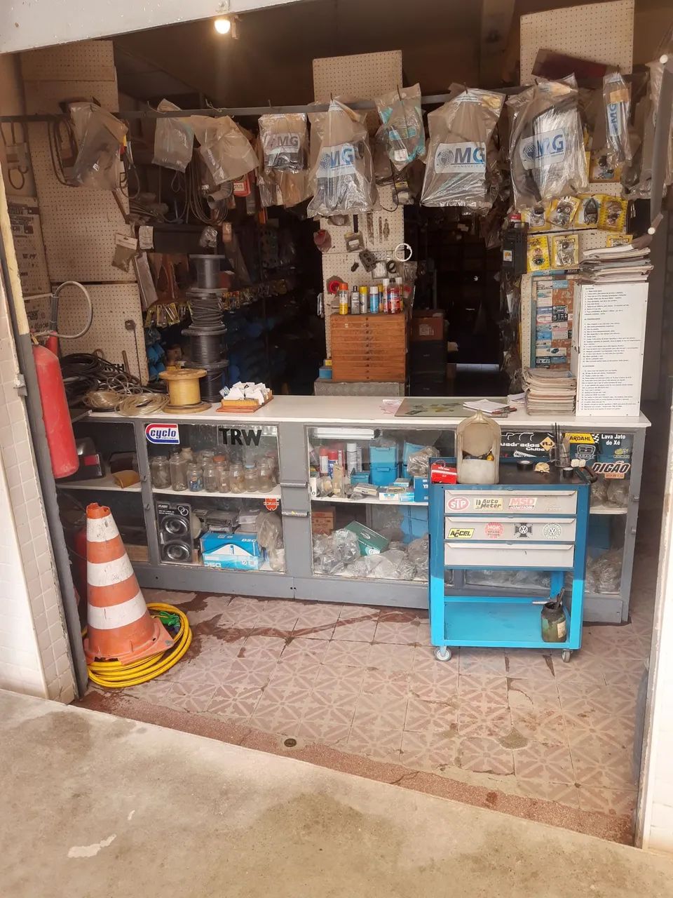 Vendo loja com pequena auto peças! - Foto 2
