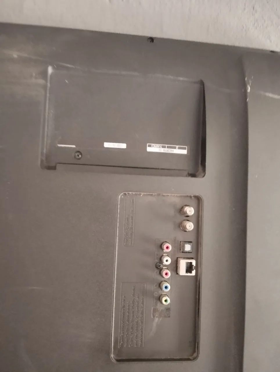Televisão de 49 LG com problema na tela é para retirar de pé - Foto 4
