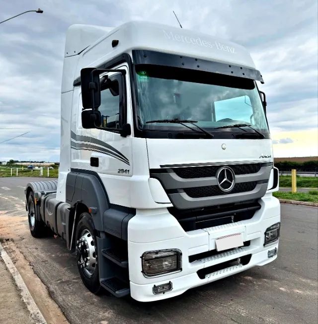 Mercedes Axor 2041 4x2 2018 - Foto 2