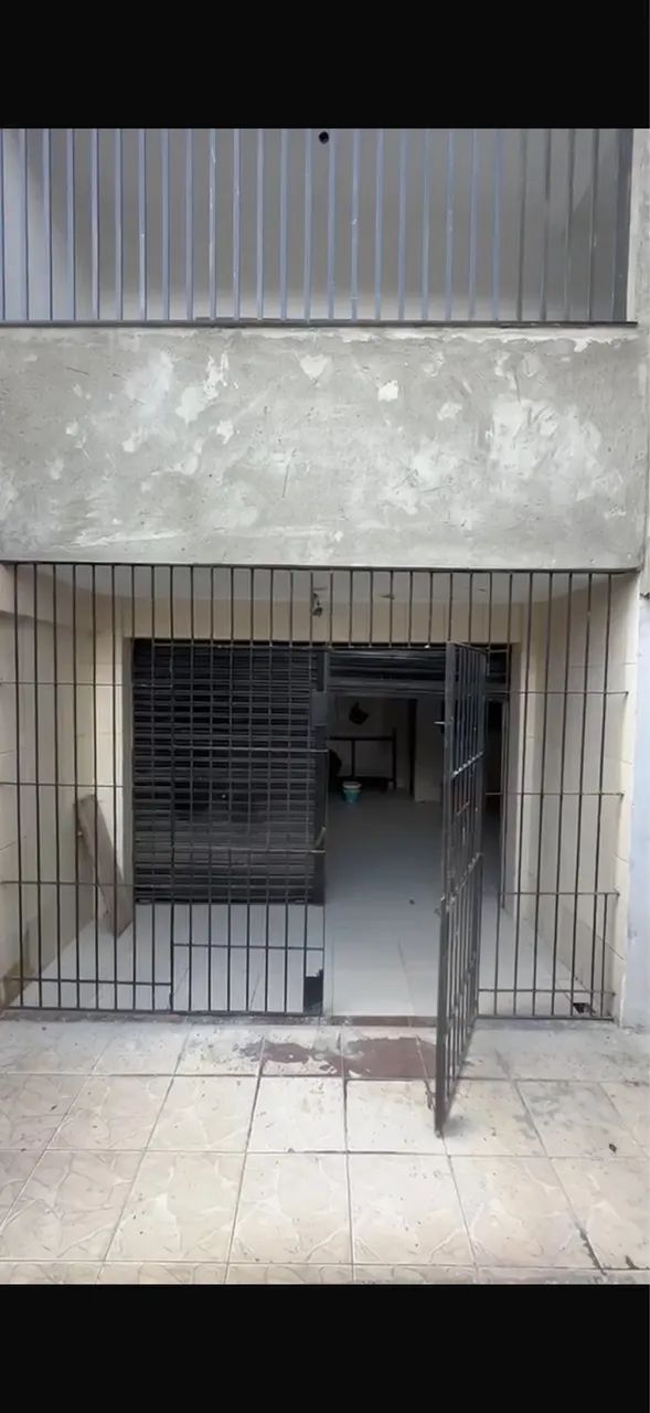 Alugo ponto comercial Galpão - TÉRREO  - Foto 2